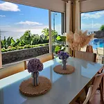 Ocean Wave - Oversized Pool & Stunning Ocean Views Villa