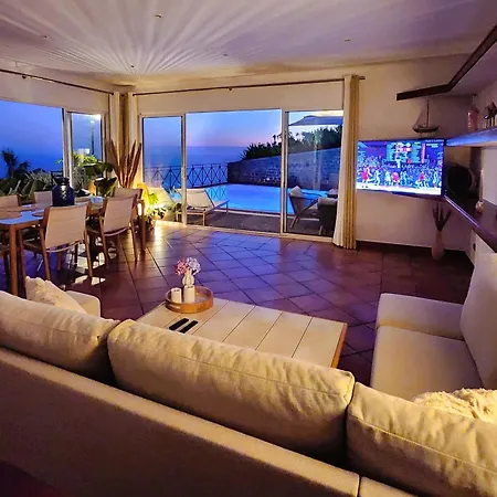 Villa Ocean Wave - Oversized Pool & Stunning Ocean Views