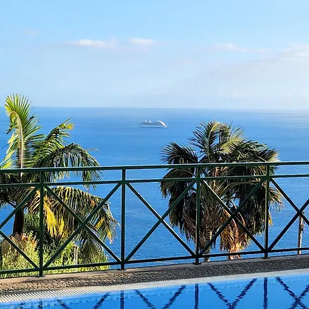 Ocean Wave - Oversized Pool & Stunning Ocean Views * Calheta (Madeira)