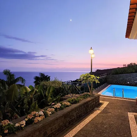 Ocean Wave - Oversized Pool & Stunning Ocean Views Вилла