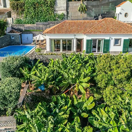 Ocean Wave - Oversized Pool & Stunning Ocean Views Villa *