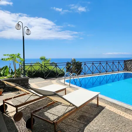 Ocean Wave - Oversized Pool & Stunning Ocean Views *