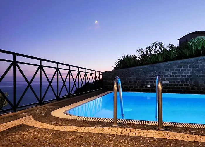 Ocean Wave - Oversized Pool & Stunning Ocean Views Calheta (Madeira)