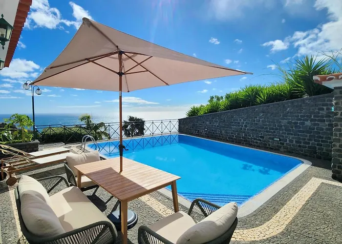 Vila Ocean Wave - Oversized Pool & Stunning Ocean Views Calheta (Madeira)